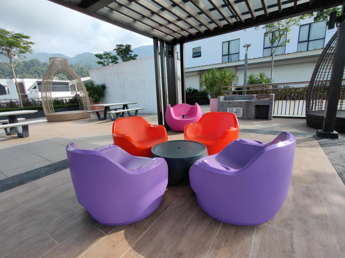 Friends & Family Apartment At Midhill Genting 8Pax Free Wifi เก็นติงไฮแลนด์ ภายนอก รูปภาพ